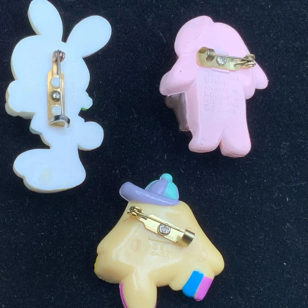 Lot‎ of 3 Vintage Hallmark S.Lehman Easter Bunny Spring Brooches Pins Lapels - Picture 3 of 3